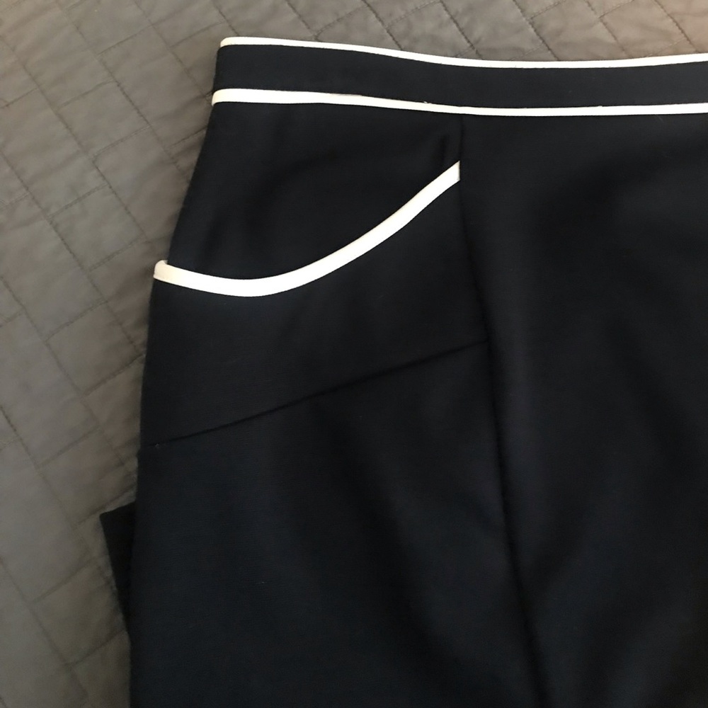 Banana Republic skirt - Picture 3 of 5